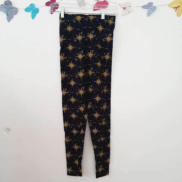 🌿Captain Marvel Black Gold Star Logo Leggings - Picture 3 of 7